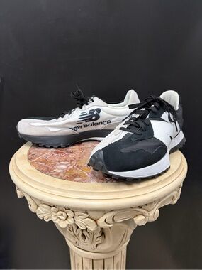 New Balance 327 Men’s Black and White Running Sneakers